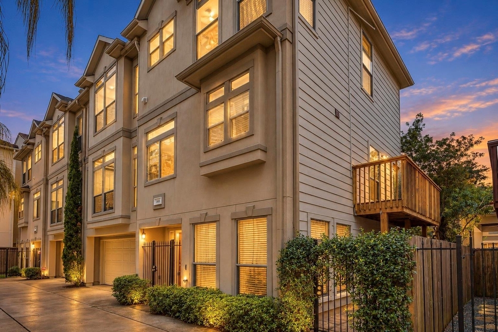 126 Detering Street - Photo 0