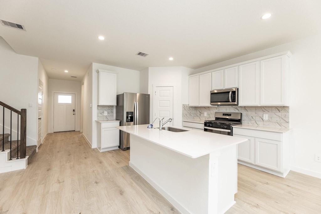 31719 Kellan Grove Court - Photo 8
