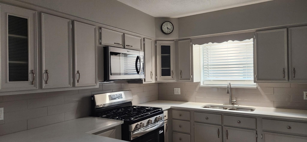1807 Angeline Street - Photo 15