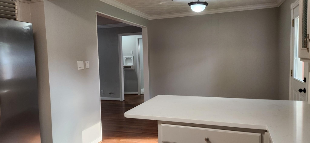 1807 Angeline Street - Photo 9
