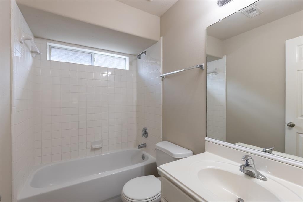 6105 Larrycrest Drive - Photo 10