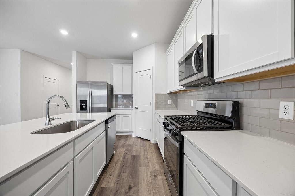 3931 Windy Whisper Drive - Photo 6