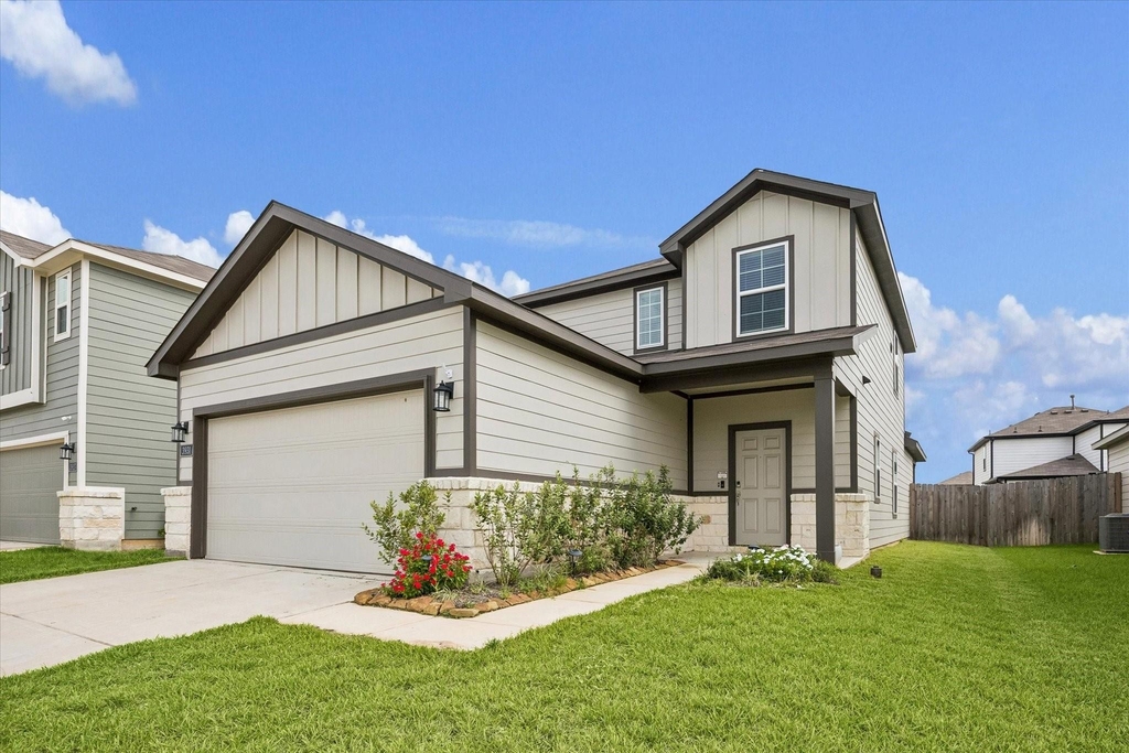 3931 Windy Whisper Drive - Photo 1