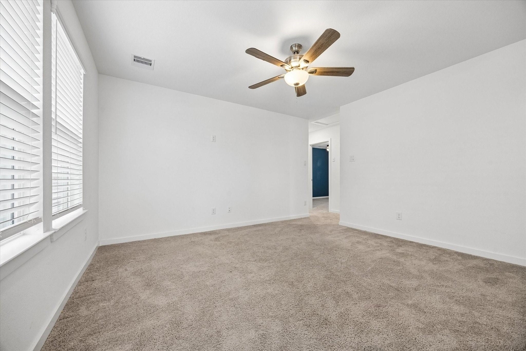 3931 Windy Whisper Drive - Photo 20