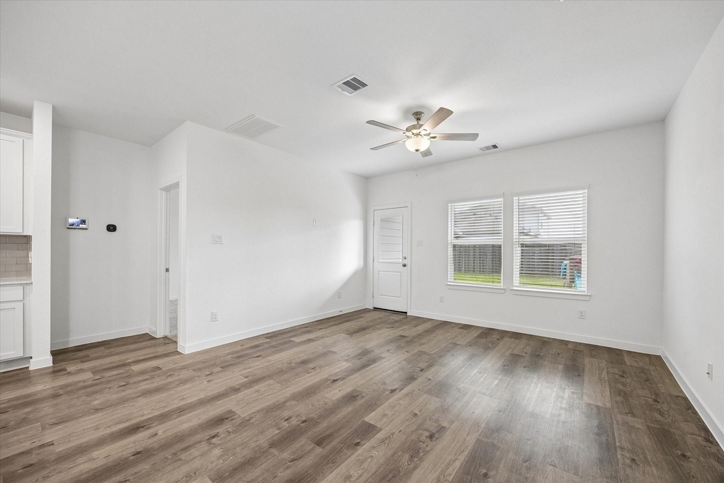 3931 Windy Whisper Drive - Photo 9