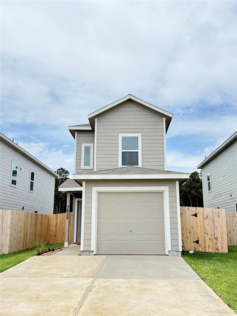 3650 Duplet Ave - Photo 0