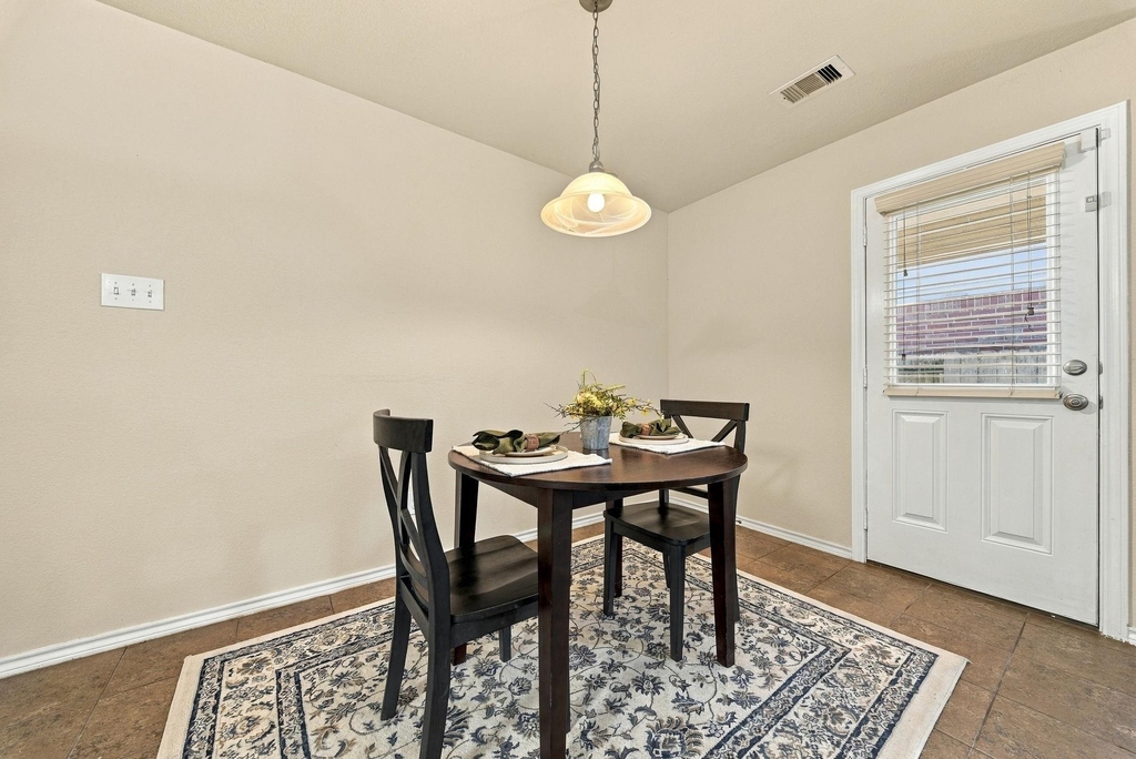 9911 Sterling Place Drive - Photo 5