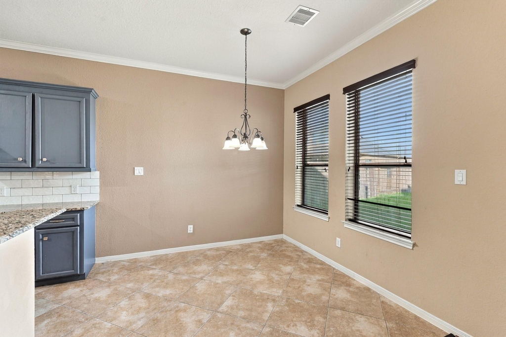 293 W Bend Drive - Photo 8