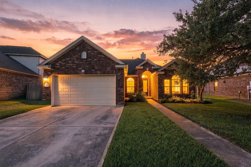 293 W Bend Drive - Photo 0