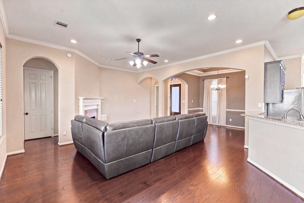 293 W Bend Drive - Photo 4