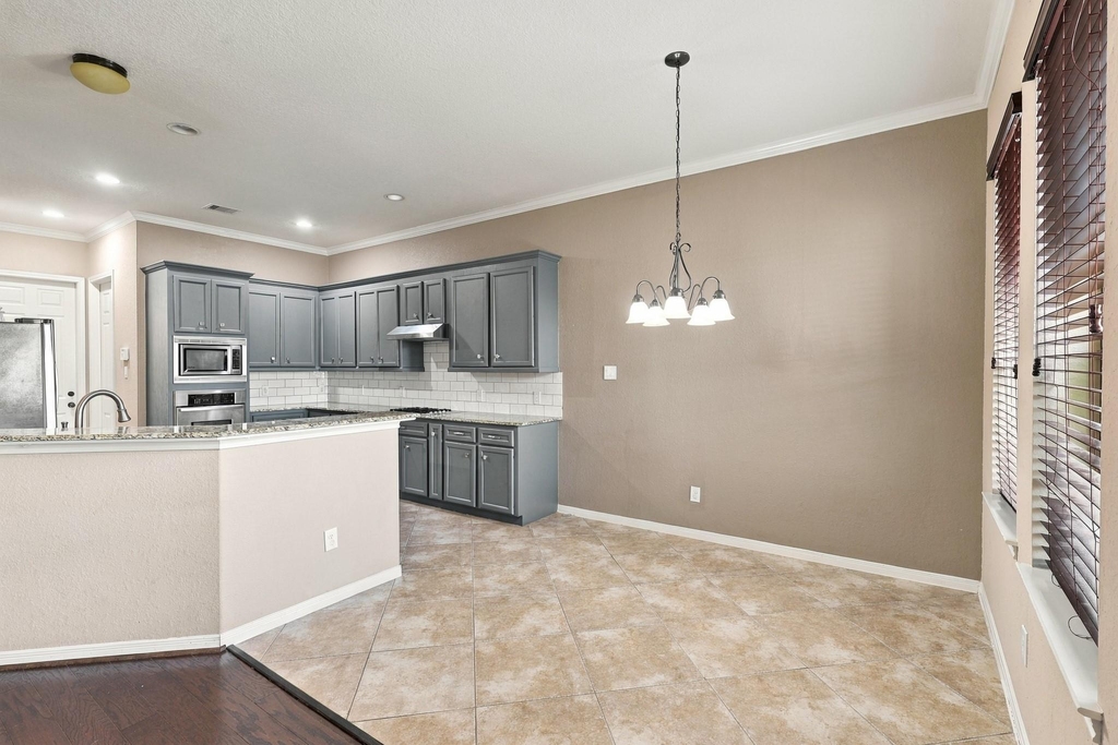 293 W Bend Drive - Photo 7
