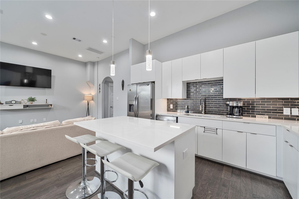 5116 Del Sur Street - Photo 6