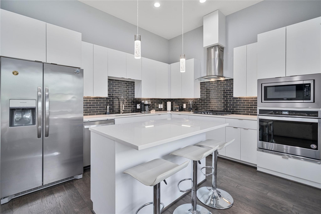 5116 Del Sur Street - Photo 0