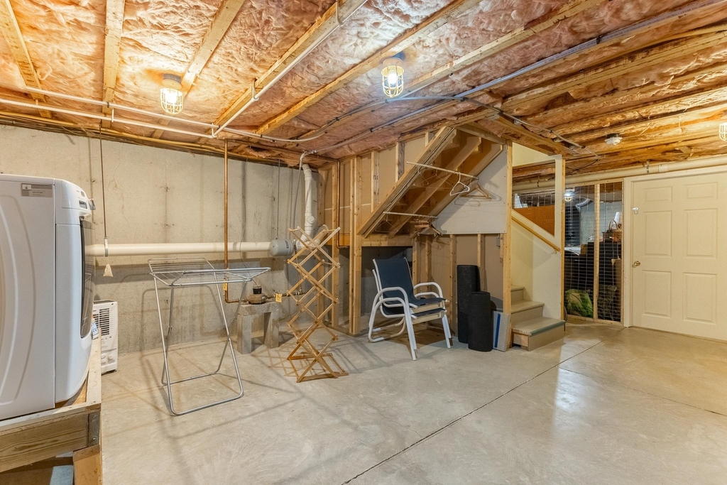 796 Middle - Photo 29