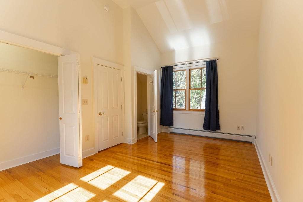 796 Middle - Photo 17