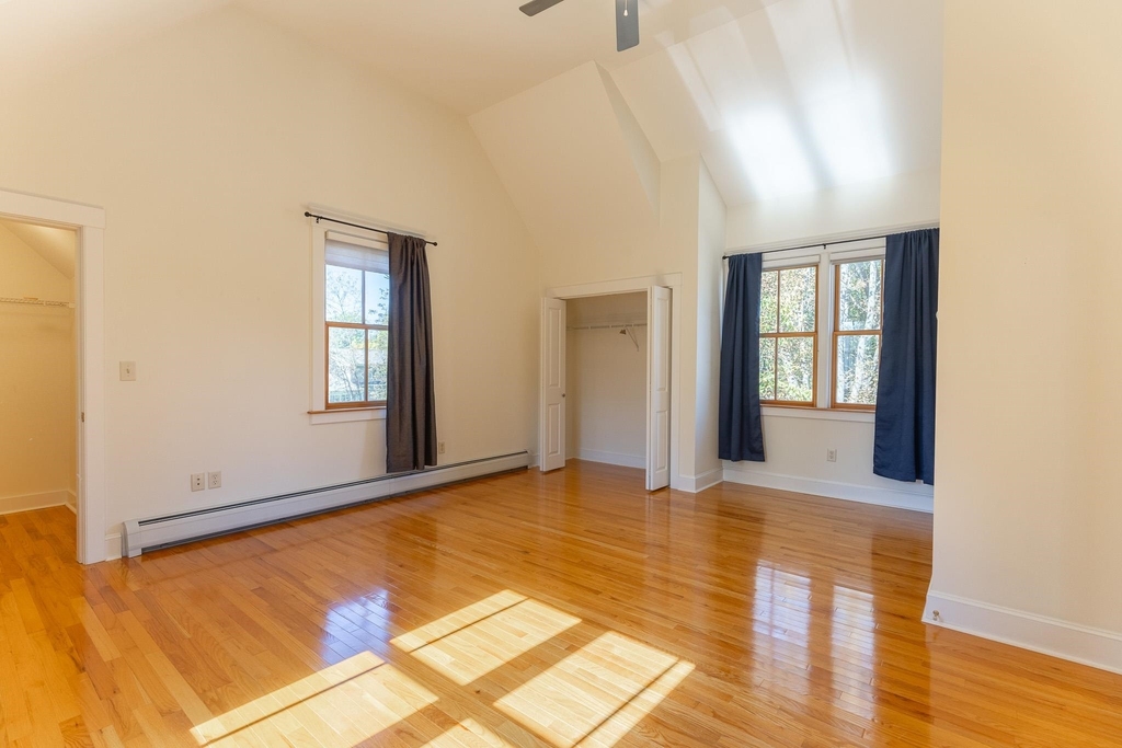 796 Middle - Photo 22