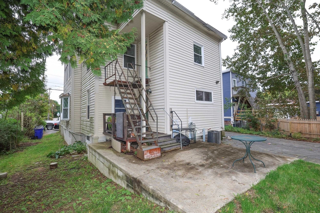 564 Rockland - Photo 14