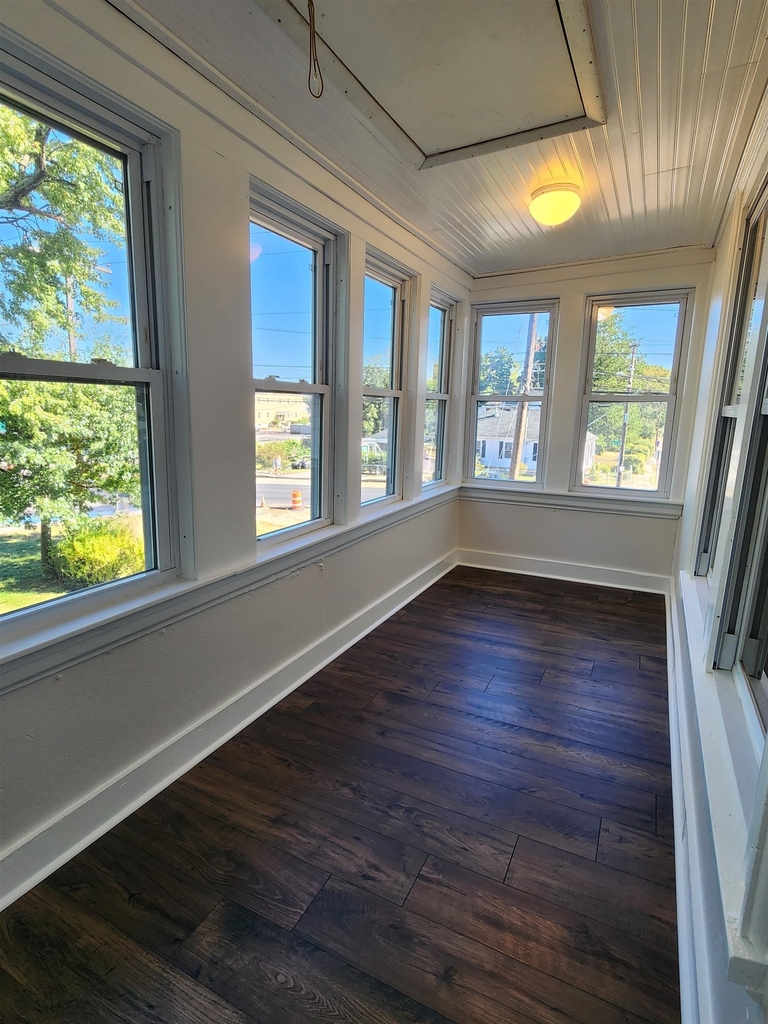 564 Rockland - Photo 8