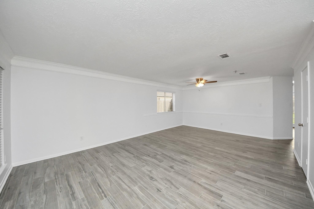3906 Bridgebay Lane - Photo 6