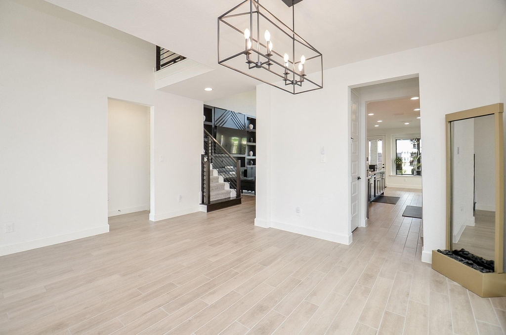 30206 Crossfield Court - Photo 12