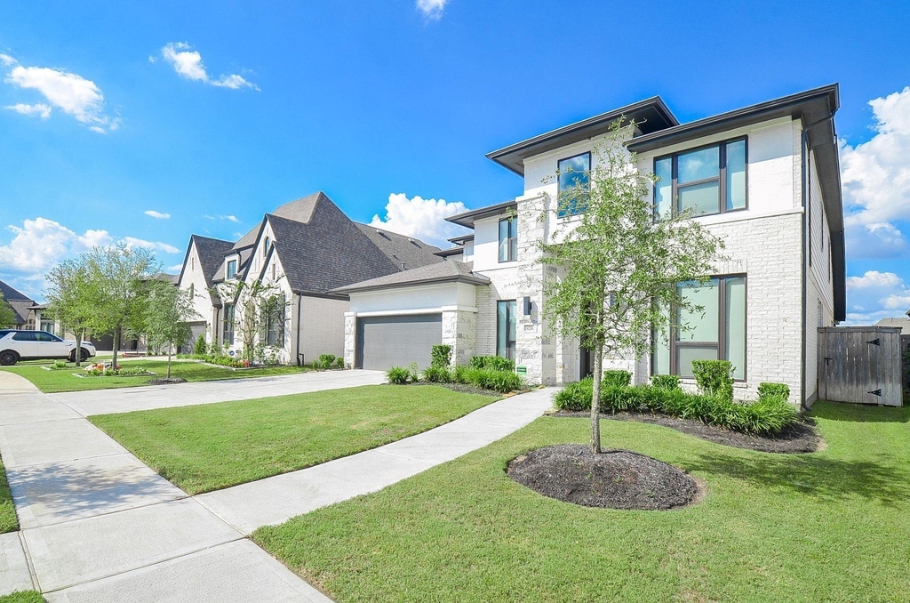 30206 Crossfield Court - Photo 4