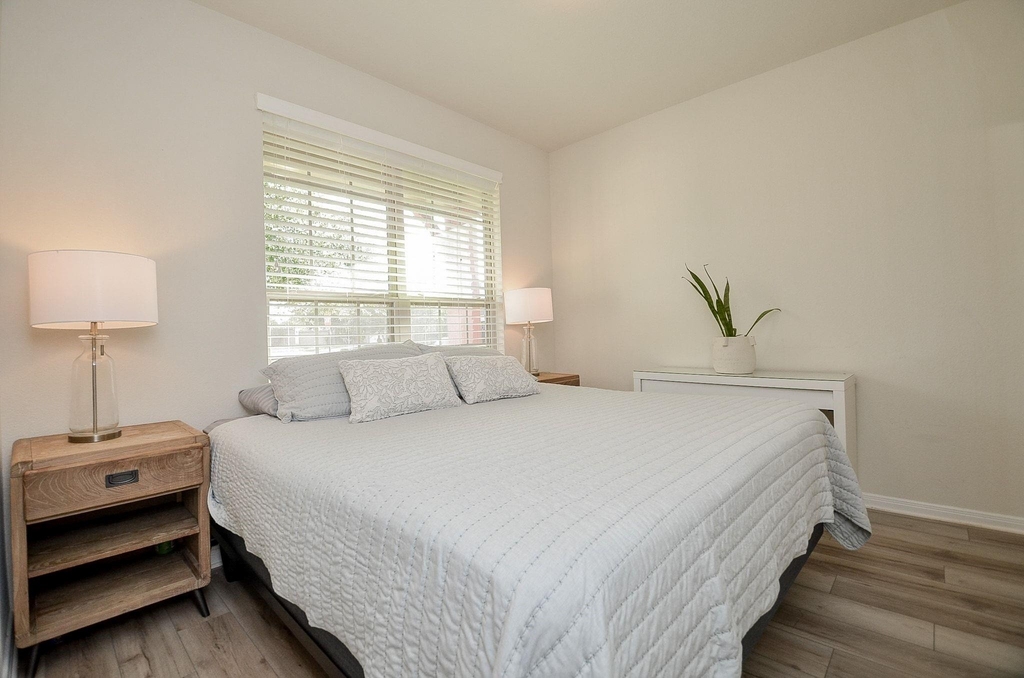 28503 Pleasant Forest Drive - Photo 7