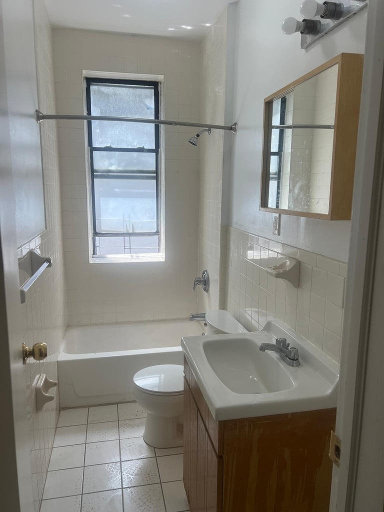 W 178 St / Audubon Avenue - Photo 1