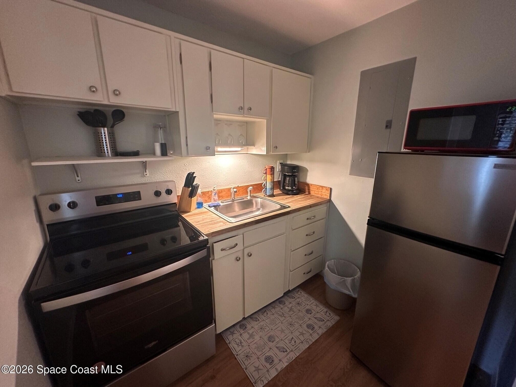 231 Woodland Avenue - Photo 8