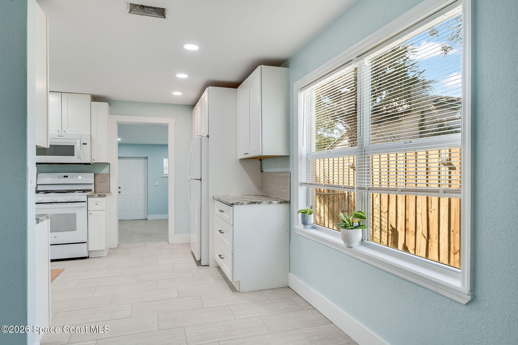 1212 W Azalea Court - Photo 17
