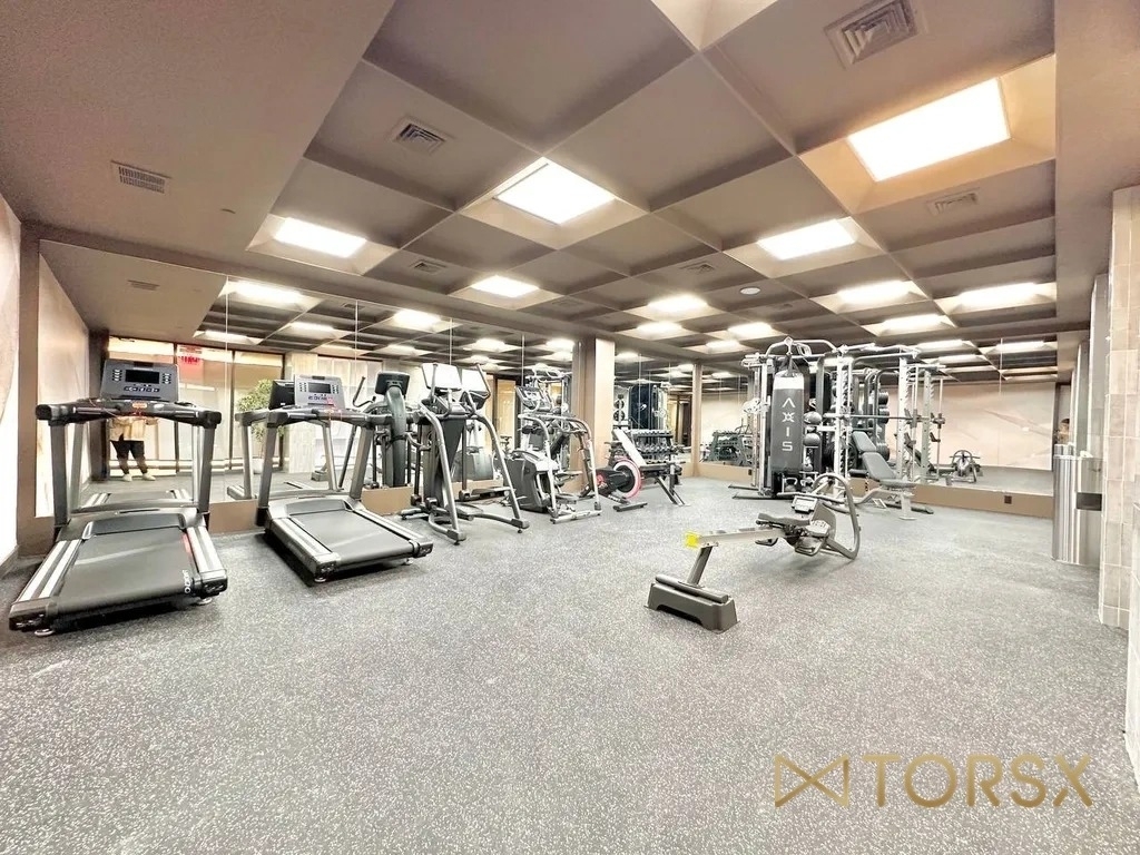 654 Madison Street - Photo 3