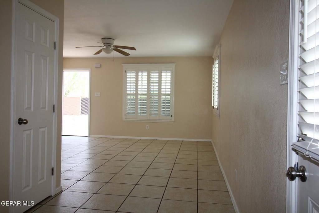 9145 Begonia Place Place - Photo 17