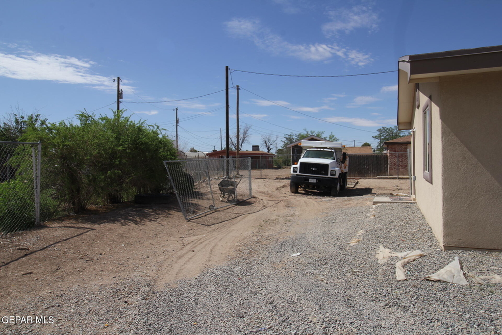 9145 Begonia Place Place - Photo 40