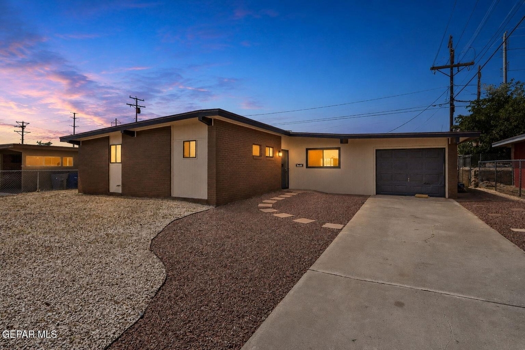 9425 Gschwind Street - Photo 1
