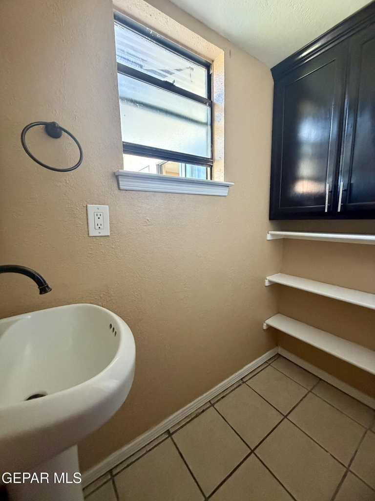 10818 Ivanhoe Drive - Photo 21