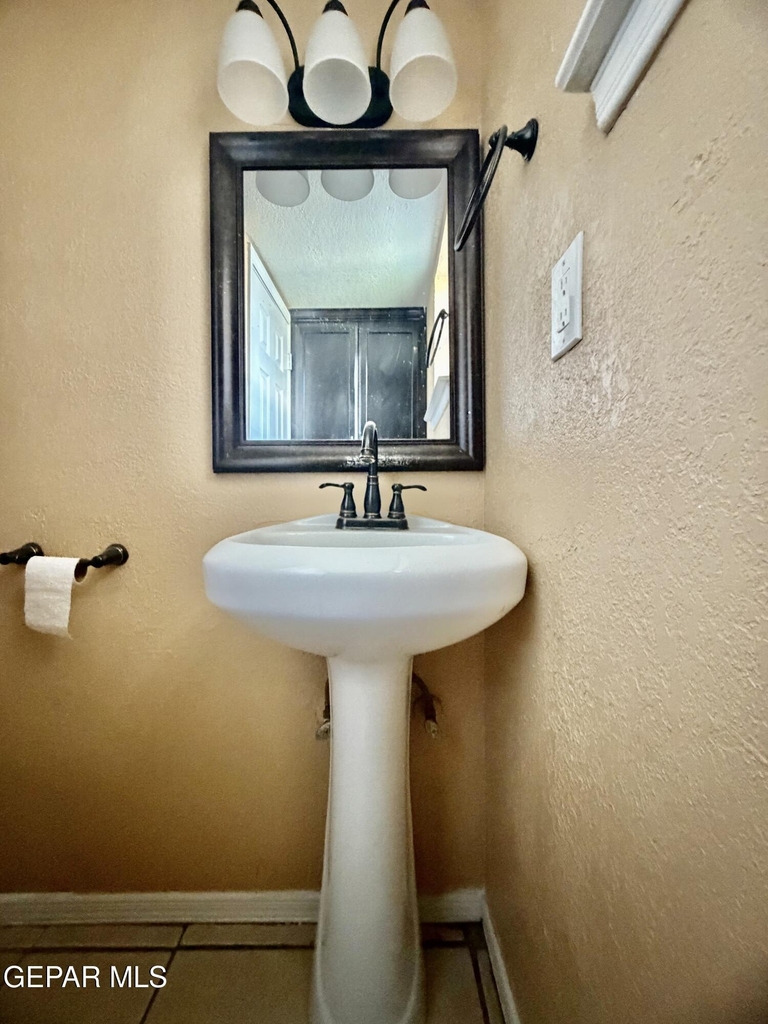 10818 Ivanhoe Drive - Photo 20