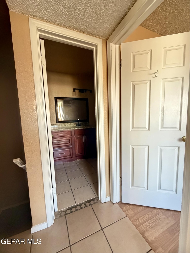 10818 Ivanhoe Drive - Photo 34