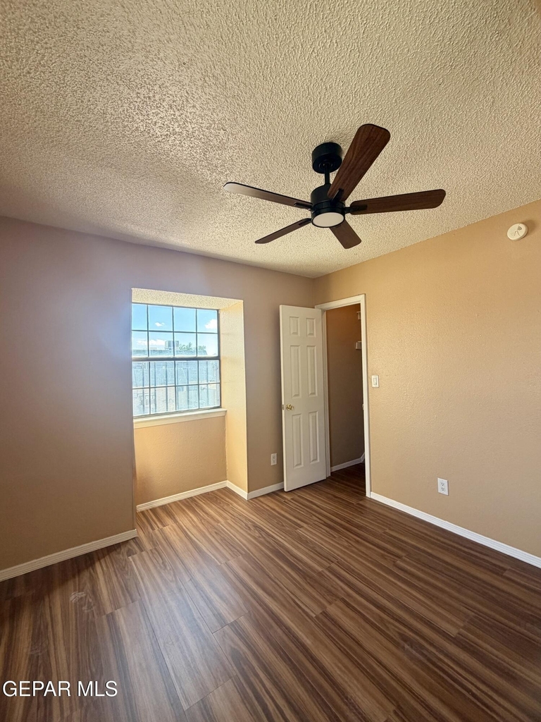 10818 Ivanhoe Drive - Photo 29