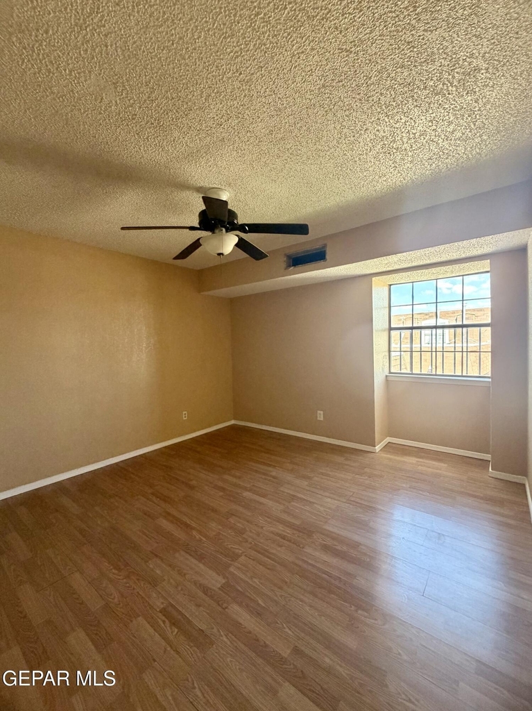 10818 Ivanhoe Drive - Photo 52