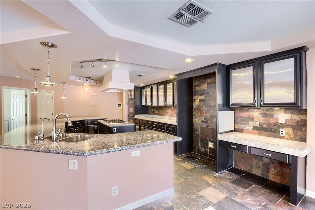 8732 Castle Ridge Avenue - Photo 10