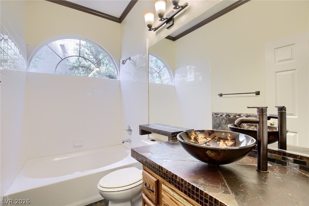 8732 Castle Ridge Avenue - Photo 14