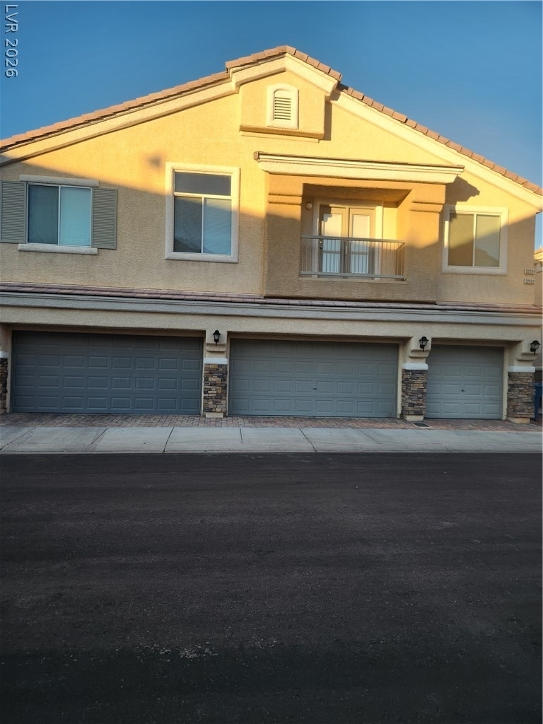 3213 Regal Swan Place - Photo 0