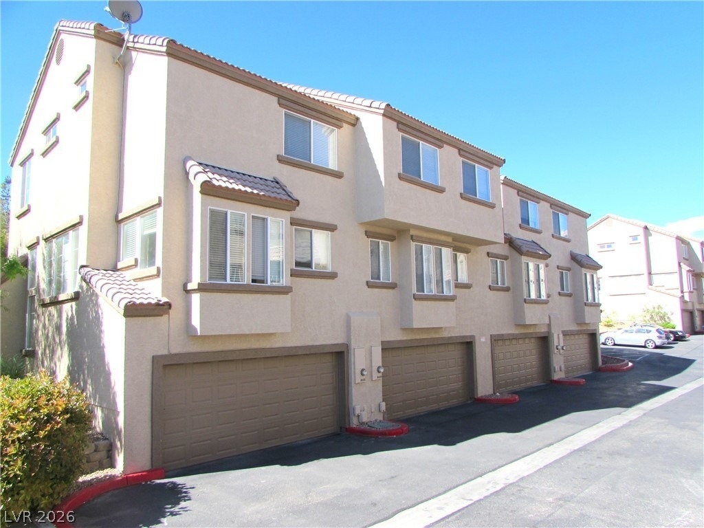 8404 Tiger Woods Avenue - Photo 0