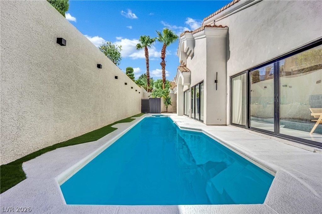 8121 Sunset Cove Drive - Photo 43