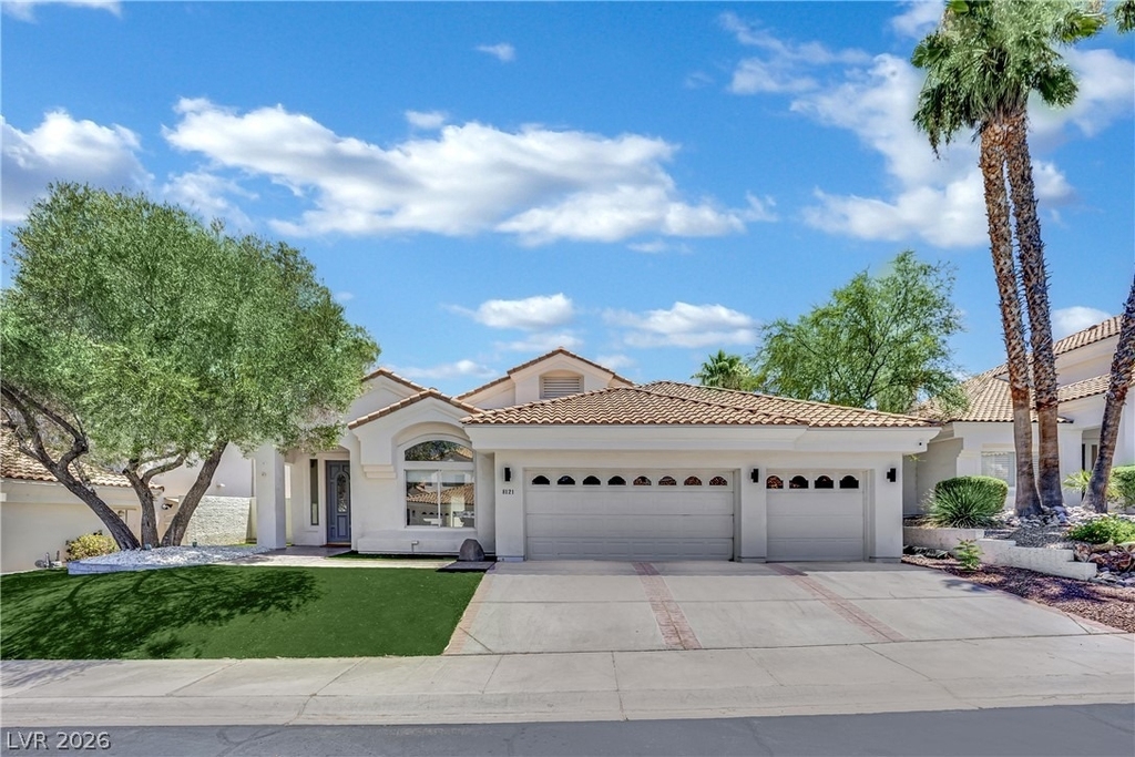 8121 Sunset Cove Drive - Photo 0