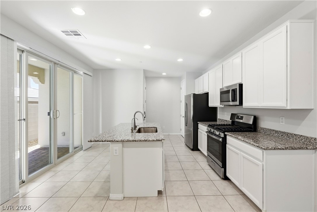 11712 Redwood Mountain Avenue - Photo 14