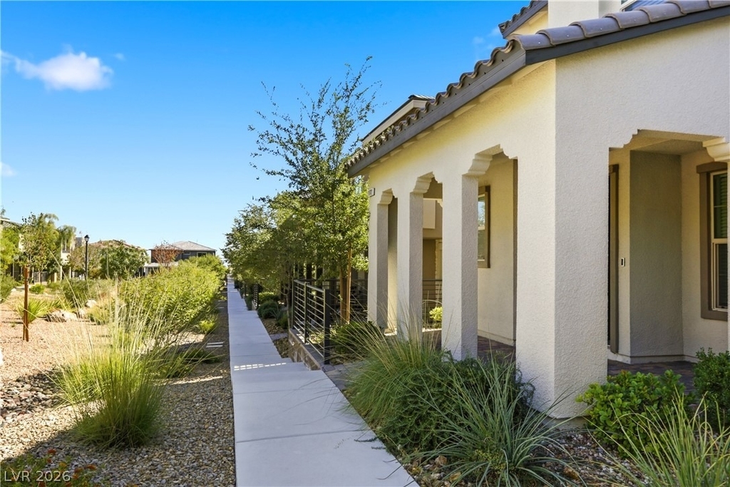 11712 Redwood Mountain Avenue - Photo 5