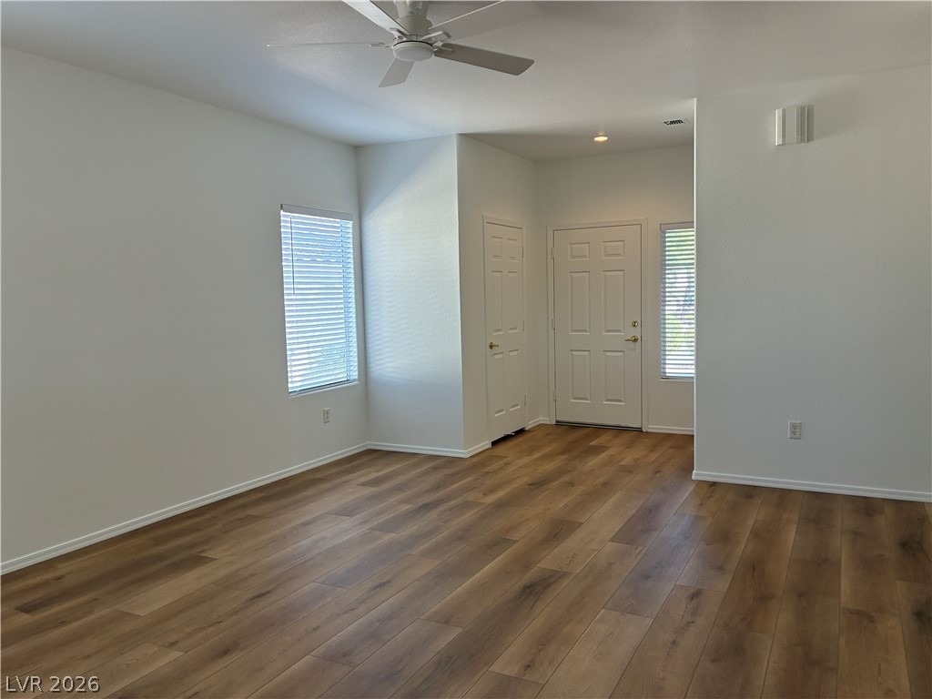 1389 Kapelle Street - Photo 2