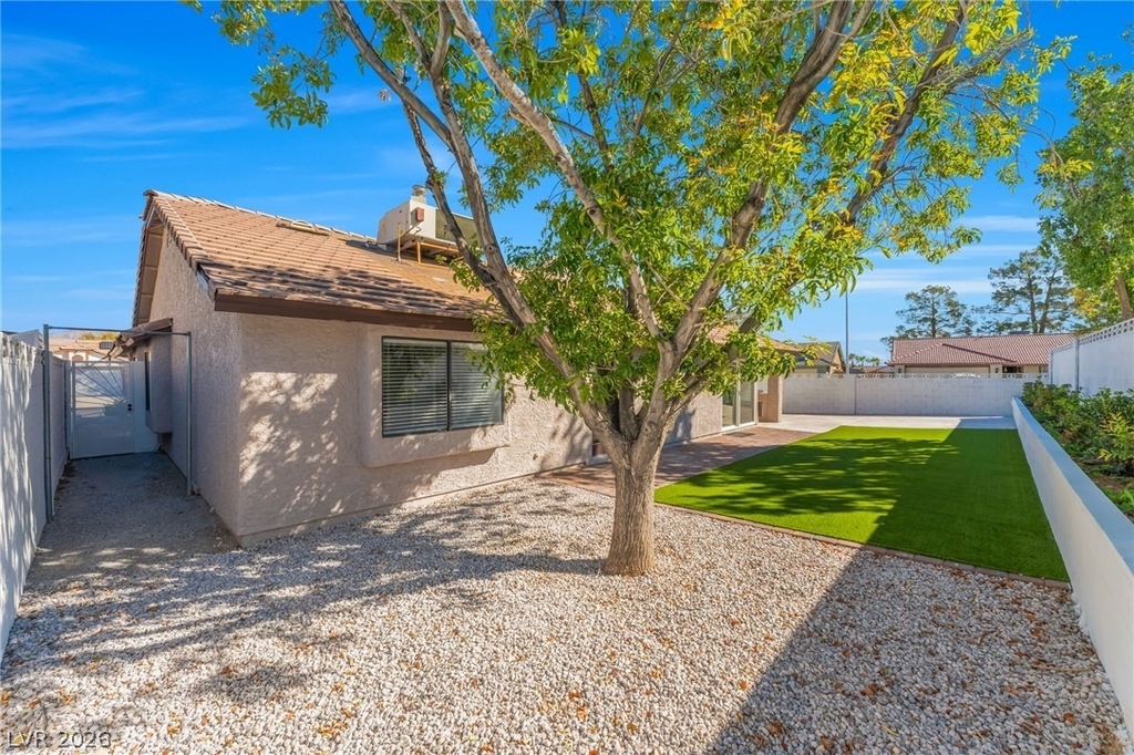 6105 Sadler Drive - Photo 23