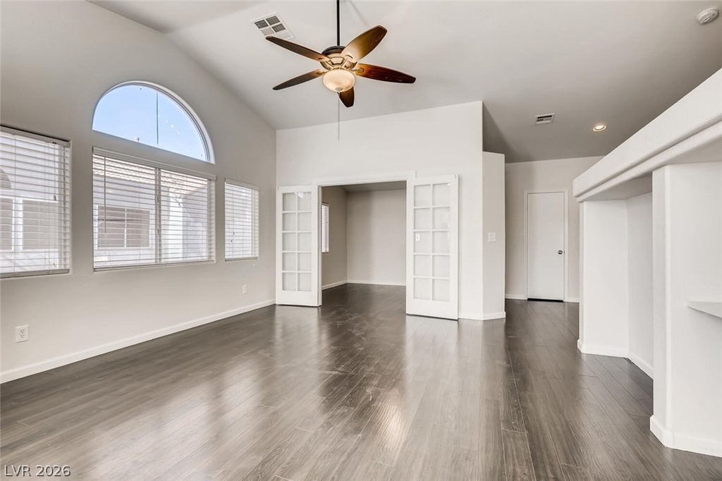 427 Regal Robin Way - Photo 4