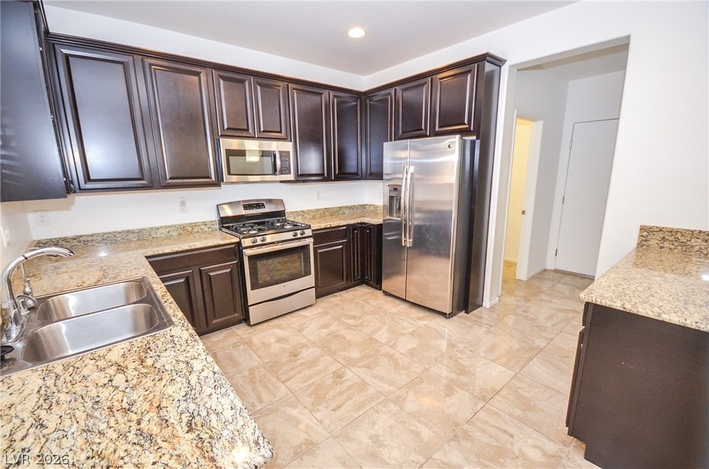 7724 Flowering Quince Drive - Photo 11